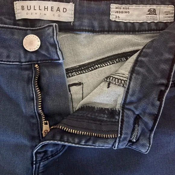 Bullhead Dark Blue Skinny Jeans - Picture 1 of 3